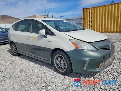 Czwarte zdjęcie samochodu z boku: 2014 TOYOTA PRIUS V TWO VIN:JTDZN3EU7E3362127 - miniatura