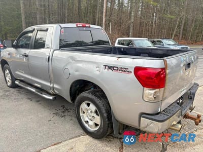 Trzecie zdjęcie samochodu z tyłu: 2008 TOYOTA TUNDRA SR5 VIN:5TBBV54158S503664 - miniatura