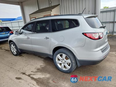 Drugie zdjęcie samochodu z przodu: 2017 CHEVROLET TRAVERSE LT VIN:1GNKRGKD9HJ327095 - miniatura