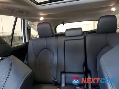 Zdjęcie 10 z 13 samochodu: 2026 TOYOTA GRAND HIGHLANDER LIMITED VIN:5TDAAAB58TS122204 - miniatura