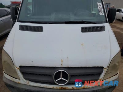 Zdjęcie 11 z 12 samochodu: 2013 MERCEDES-BENZ SPRINTER 2500 VIN:WD3PE7CC2D5726086 - miniatura