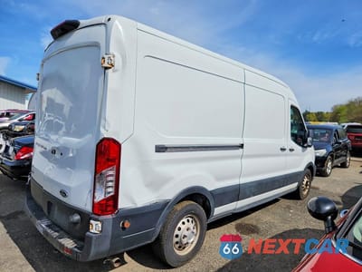 Trzecie zdjęcie samochodu z tyłu: 2020 FORD TRANSIT T-250 VIN:1FTBR2C81LKA07933 - miniatura
