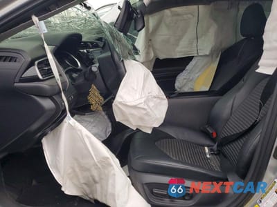 Zdjęcie 7 z 12 samochodu: 2020 TOYOTA CAMRY SE VIN:4T1G11AK6LU875089 - miniatura