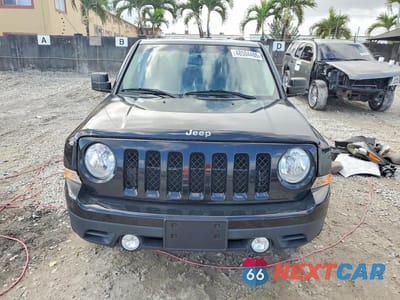 Piąte zdjęcie samochodu w środku: 2015 JEEP PATRIOT LATITUDE VIN:1C4NJRFB4FD248396 - miniatura