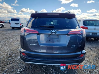 Zdjęcie 6 z 12 samochodu: 2018 TOYOTA RAV4 XLE VIN:2T3RFREV9JW703513 - miniatura