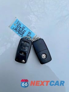 Zdjęcie 13 z 13 samochodu: 2017 VOLKSWAGEN JETTA SE VIN:3VWB67AJ5HM364931 - miniatura