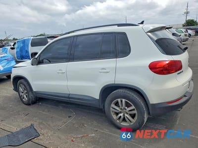 Drugie zdjęcie samochodu z przodu: 2017 VOLKSWAGEN TIGUAN S VIN:WVGAV7AX1HK028900 - miniatura
