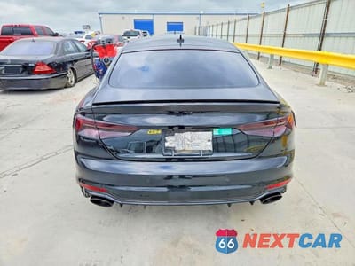 Zdjęcie 6 z 12 samochodu: 2019 AUDI RS5 VIN:WUACWCF59KA901531 - miniatura