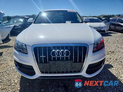 Piąte zdjęcie samochodu w środku: 2012 AUDI Q5 PRESTIGE VIN:WA1WKAFP5CA136275 - miniatura