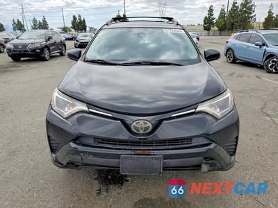 Piąte zdjęcie samochodu w środku: 2017 TOYOTA RAV4 LE VIN:2T3ZFREV7HW381920 - miniatura