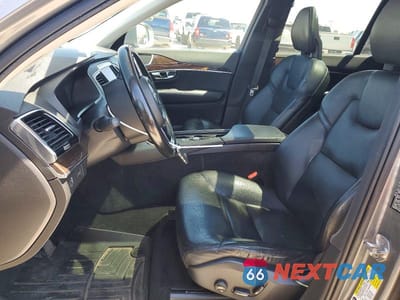Zdjęcie 7 z 13 samochodu: 2016 VOLVO XC90 T6 VIN:YV4A22PK0G1032479 - miniatura