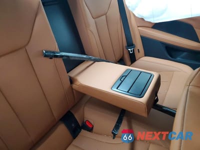 Zdjęcie 10 z 12 samochodu: 2025 BMW 430XI VIN:WBA63DA01SCT81184 - miniatura