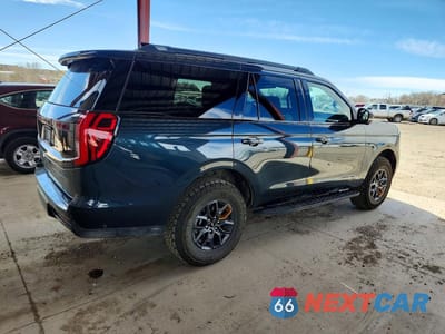 Trzecie zdjęcie samochodu z tyłu: 2025 FORD EXPEDITION TREMOR VIN:1FMJU1RG8SEA62018 - miniatura