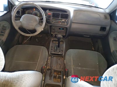 Zdjęcie 8 z 12 samochodu: 2001 SUZUKI VITARA JS VIN:2S3TE52V016109959 - miniatura