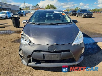 Piąte zdjęcie samochodu w środku: 2014 TOYOTA PRIUS C TWO VIN:JTDKDTB39E1568853 - miniatura