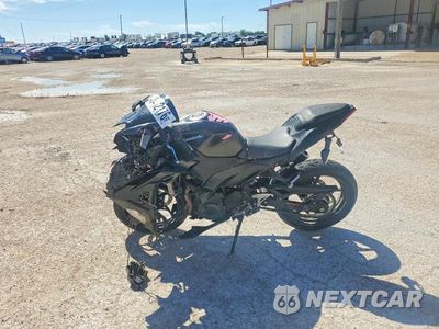 Trzecie zdjęcie samochodu z tyłu: 2026 KAWASAKI EX500 VIN:ML5EXGG18TDA82658 - miniatura