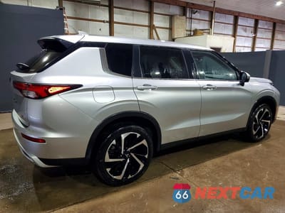 Trzecie zdjęcie samochodu z tyłu: 2024 MITSUBISHI OUTLANDER SE VIN:JA4J4VA82RZ076123 - miniatura