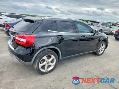 Trzecie zdjęcie samochodu z tyłu: 2020 MERCEDES-BENZ GLA 250 VIN:WDCTG4EB7LU023793 - miniatura