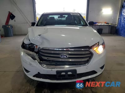 Piąte zdjęcie samochodu w środku: 2014 FORD TAURUS SE VIN:1FAHP2D84EG161000 - miniatura