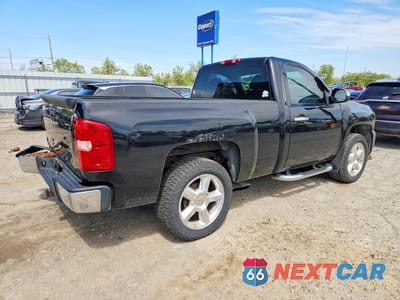 Trzecie zdjęcie samochodu z tyłu: 2007 CHEVROLET SILVERADO K1500 VIN:1GCEK14C67Z555048 - miniatura