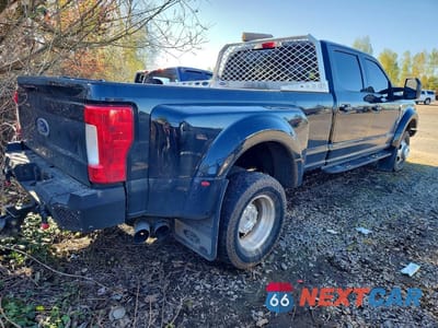 Trzecie zdjęcie samochodu z tyłu: 2017 FORD F350 SUPER DUTY VIN:1FT8W3DTXHEE76410 - miniatura