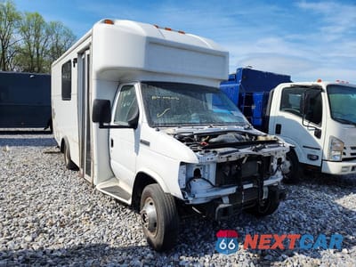 Czwarte zdjęcie samochodu z boku: 2016 FORD E-450 VIN:1FDXE4FS3GDC12468 - miniatura