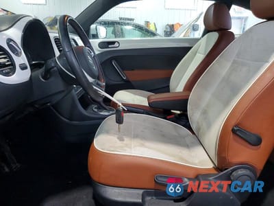 Zdjęcie 7 z 13 samochodu: 2015 VOLKSWAGEN BEETLE 1.8T VIN:3VWF17AT8FM653350 - miniatura