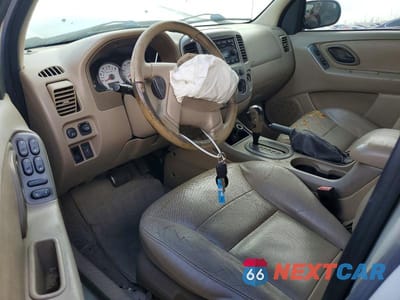 Zdjęcie 8 z 12 samochodu: 2005 FORD ESCAPE LIMITED VIN:1FMYU04105KA49801 - miniatura
