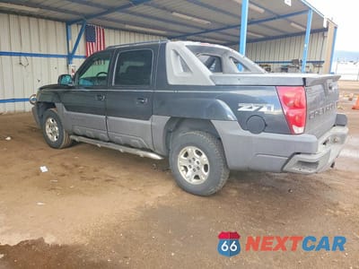 Drugie zdjęcie samochodu z przodu: 2004 CHEVROLET AVALANCHE K1500 VIN:3GNEK12T94G292527 - miniatura