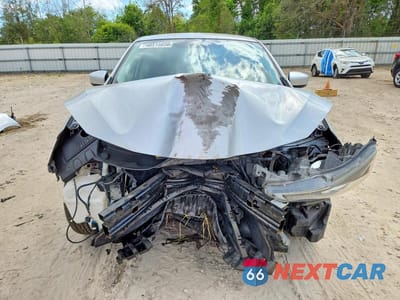 Piąte zdjęcie samochodu w środku: 2018 NISSAN SENTRA SV VIN:3N1AB7AP4JL652114 - miniatura