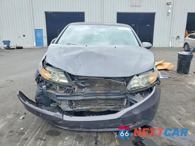 Piąte zdjęcie samochodu w środku: 2014 HONDA ODYSSEY EXL VIN:5FNRL5H63EB009319 - miniatura