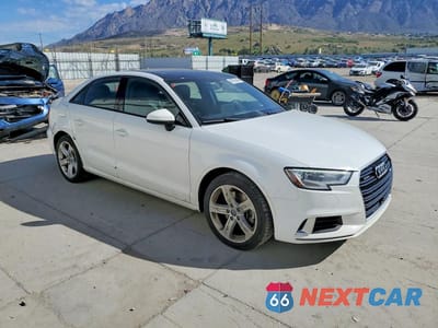 Czwarte zdjęcie samochodu z boku: 2017 AUDI A3 PREMIUM VIN:WAUB8GFF7H1011537 - miniatura