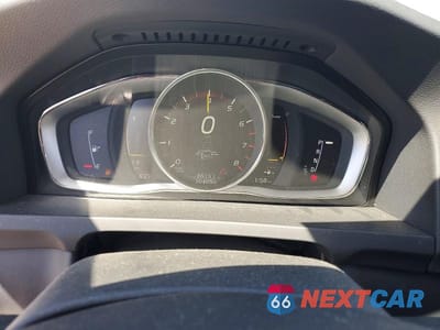 Zdjęcie 9 z 12 samochodu: 2017 VOLVO S60 PLATINUM VIN:LYV402HM5HB149975 - miniatura