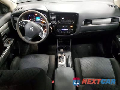 Zdjęcie 8 z 11 samochodu: 2014 MITSUBISHI OUTLANDER ES VIN:JA4AD2A34EZ007804 - miniatura