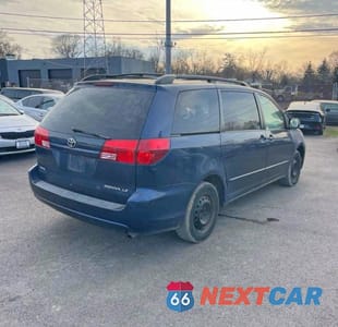 Czwarte zdjęcie samochodu z boku: 2005 TOYOTA SIENNA LE 7 PASSENGER VIN:5TDZA23C95S362242 - miniatura