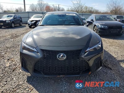 Piąte zdjęcie samochodu w środku: 2025 LEXUS IS 350 F SPORT VIN:JTHGZ1E24S5044009 - miniatura
