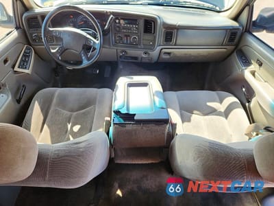 Zdjęcie 8 z 13 samochodu: 2005 CHEVROLET SUBURBAN C1500 VIN:3GNEC16Z35G251890 - miniatura