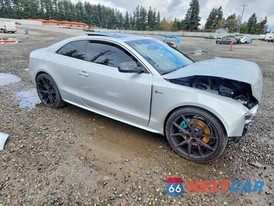 Czwarte zdjęcie samochodu z boku: 2013 AUDI S5 PREMIUM PLUS VIN:WAUCGAFR9DA040269 - miniatura