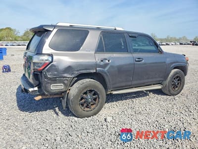 Trzecie zdjęcie samochodu z tyłu: 2016 TOYOTA 4RUNNER SR5 VIN:JTEBU5JR5G5361563 - miniatura