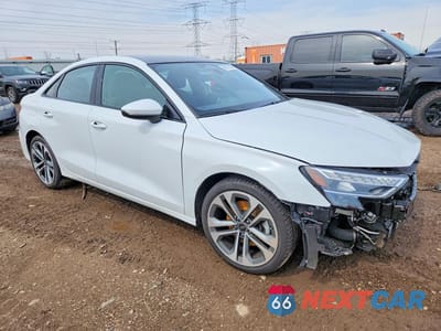 Czwarte zdjęcie samochodu z boku: 2026 AUDI A3 PREMIUM VIN:WAUGUDGY6TA023591 - miniatura