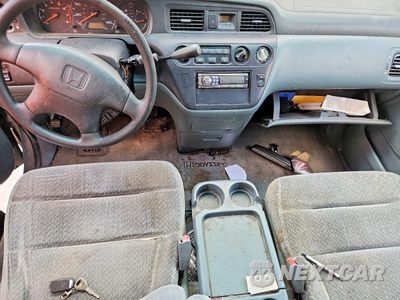 Zdjęcie 8 z 13 samochodu: 2000 HONDA ODYSSEY VIN:2HKRL1851YH548754 - miniatura