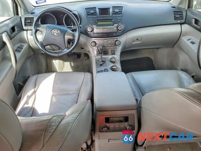 Zdjęcie 8 z 12 samochodu: 2010 TOYOTA HIGHLANDER SE VIN:5TDKK3EH9AS023746 - miniatura
