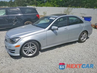 2012 MERCEDES-BENZ C 250 WDDGF4HBXCR210461 - główne zdjęcie licytacji z USA - miniatura