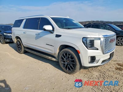 Czwarte zdjęcie samochodu z boku: 2022 GMC YUKON XL DENALI VIN:1GKS2JKL6NR290395 - miniatura