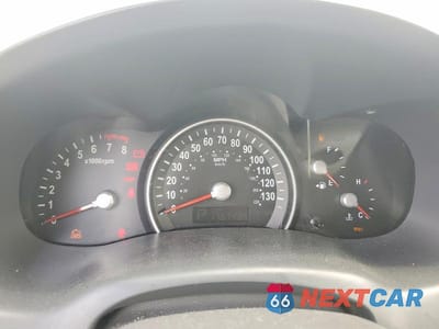 Zdjęcie 9 z 13 samochodu: 2011 KIA SEDONA LX VIN:KNDMG4C75B6364430 - miniatura