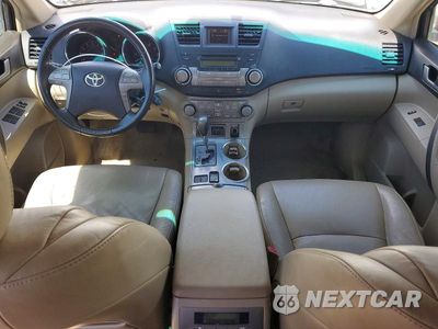 Zdjęcie 8 z 12 samochodu: 2010 TOYOTA HIGHLANDER SE VIN:5TDKK3EH4AS018972 - miniatura