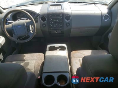 Zdjęcie 8 z 12 samochodu: 2005 FORD F150 VIN:1FTPX14585NB01707 - miniatura