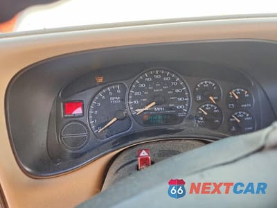 Zdjęcie 9 z 11 samochodu: 2002 GMC NEW SIERRA C1500 VIN:2GTEC19V521385421 - miniatura