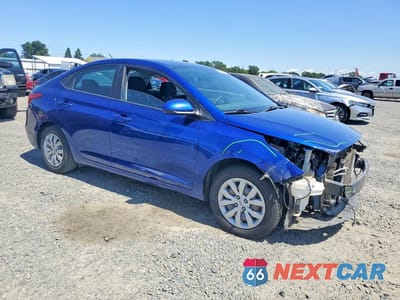 Czwarte zdjęcie samochodu z boku: 2021 HYUNDAI ACCENT SE VIN:3KPC24A60ME150740 - miniatura