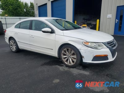Czwarte zdjęcie samochodu z boku: 2011 VOLKSWAGEN CC SPORT VIN:WVWMP7AN3BE730829 - miniatura